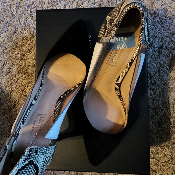 Dress shoes - Picture 1 of 3